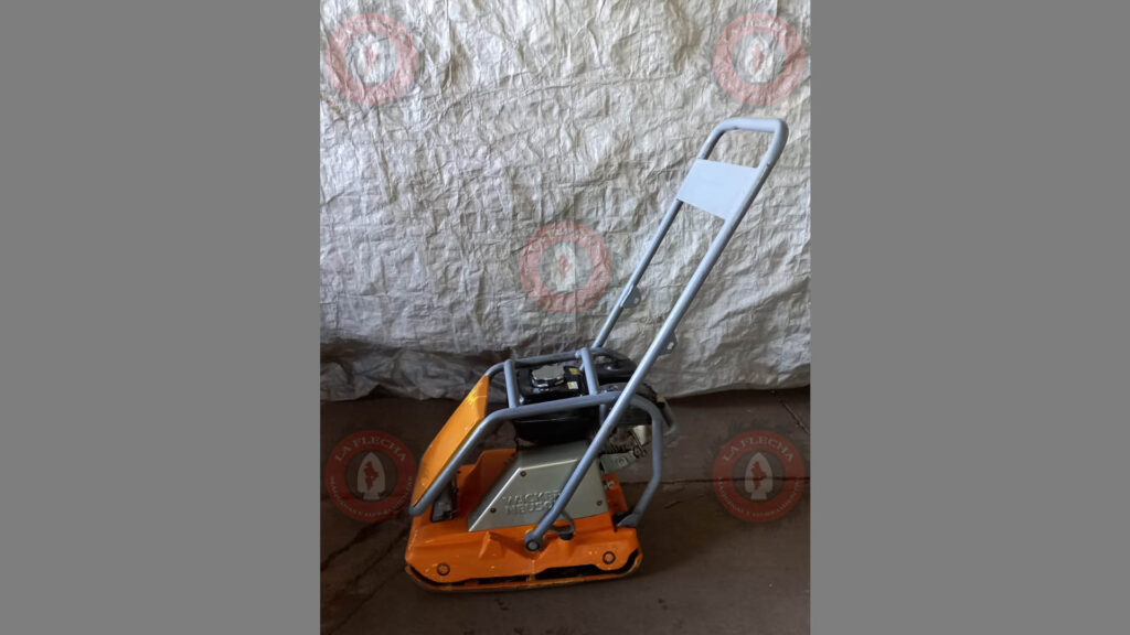 Compactadora de plato Wacker modelo WP1550